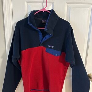 Patagonia Men's Sweater in Red and Navy